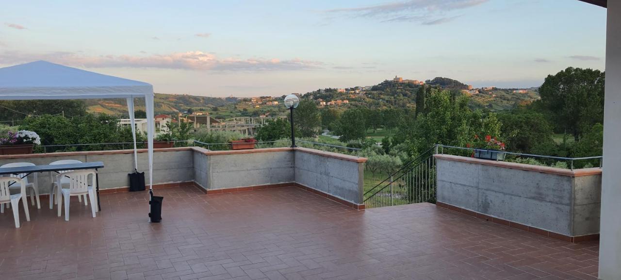 Casa Vacanze Cerreto 3 Miglianico Exterior photo